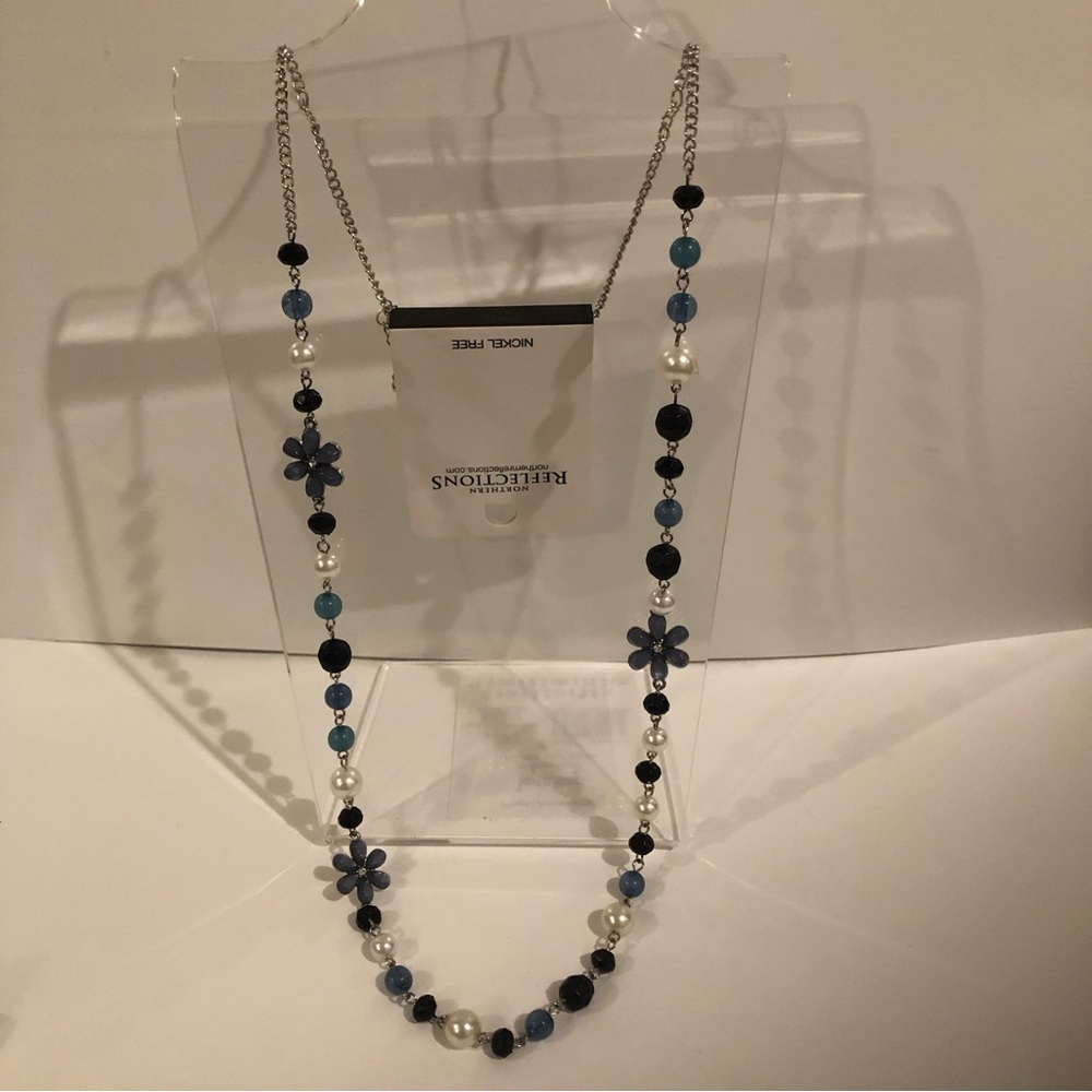 3/$20 Northern Reflections Long Necklace NWT